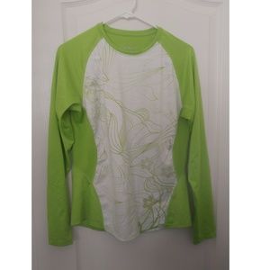 NWOT long sleeve athletic shirt w/subtle pattern
